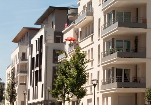 Appartement dans une résidence pour une cure