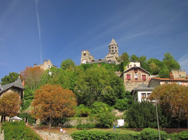 Saint Nectaire: la beauté de l'Auvergne