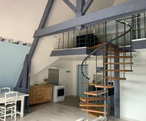 Photo Immense appartement atypique 4 ⭐️ de 80 m2 avec mezzanine et balcon - Dax -