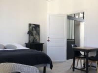 Photo Studio chic, raffiné et élégant à 400 mètres des thermes de Rochefort
