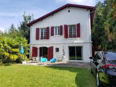 Photo Grand studio sur jardin à Cambo les Bains Photo Grand studio sur jardin à Cambo les Bains