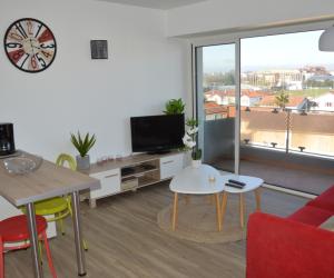 Photo T2 Cosy et entièrement neuf proche des thermes de Dax avec balcon et Parking, au 3ème étage avec ...