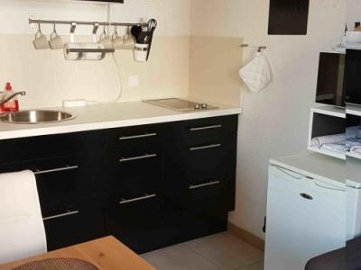 Photo Studio 2 pers. 27m² avec terrasse à Gréoux les Bains   