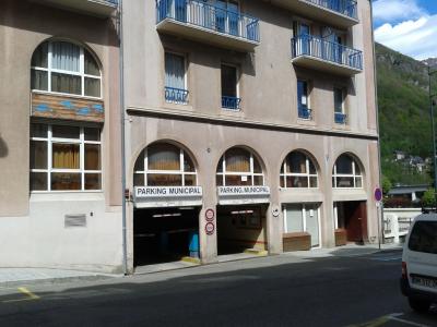 Photo T2 de 41 m2 à 300 mètres des thermes de Cauterets avec balcon