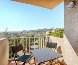 Photo Joli studio de 27m2 avec vue sur le château de Gréoux-les-bains 