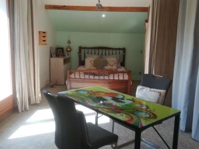 Photo STUDIO AU SUD MEUBLE ET EQUIPE AVEC SON BALCON ENTRE AIX LES BAINS ET CHALLES LES EAUX
