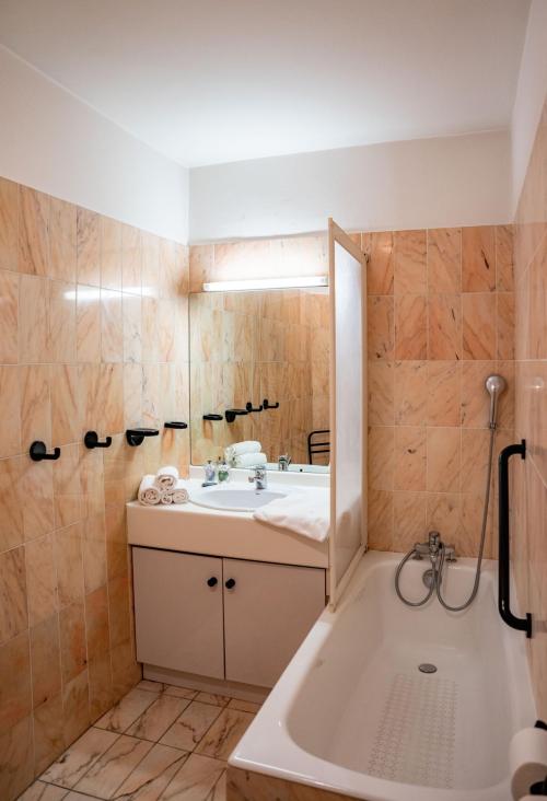 Brides-les-Bains - location curiste LC-2960 n°1