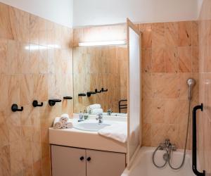Photo A Brides-les-Bains, Studio 2 pers à 200m du centre thermal - B 25 -