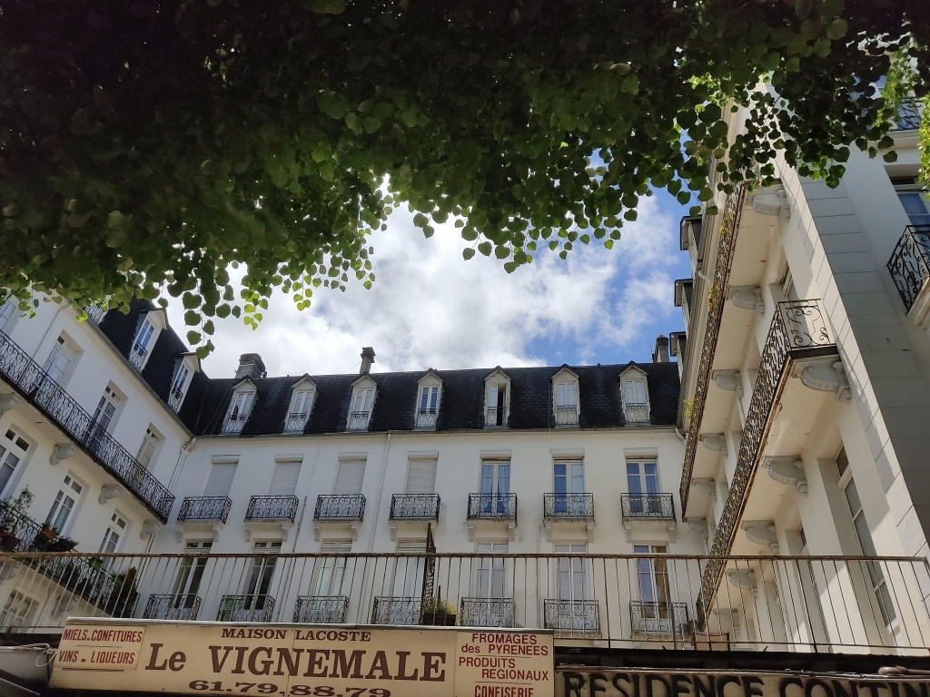 Bagnères-de-Luchon - location curiste LC-2998 n°1