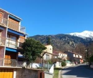 Photo T1 40m2 avec balcon donnant sur le Canigou, à 10min à pied des thermes de Vernet