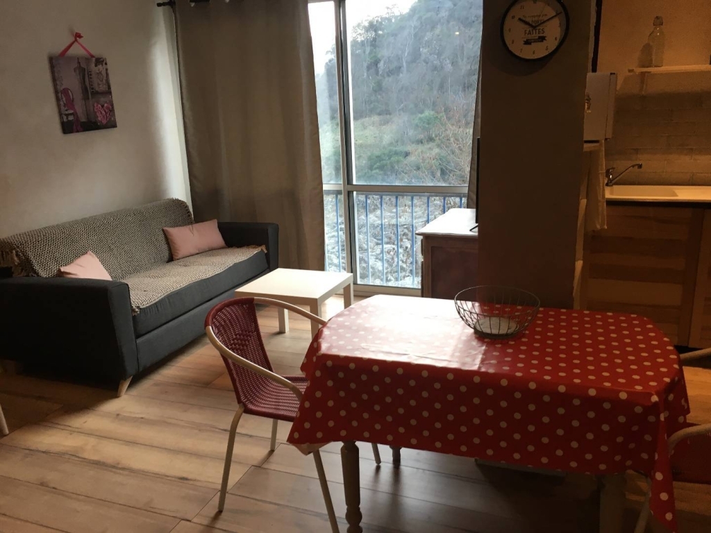 Vals-les-Bains - location curiste LC-3084 n°1