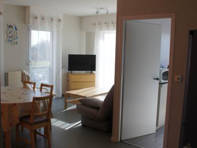 Photo Meublé sur le port de Rochefort avec 2 chambres et balcon -A20-