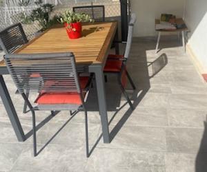 Photo Grand 2 pièces avec grande terrasse de 80m2 à Amélie les Bains - climatisation, lit en 160