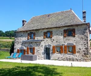 Photo Maison vacances Chaudes-Aigues avec 3 chambres