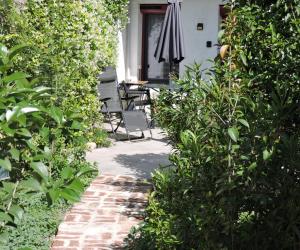 Photo Appartement en rez-de-jardin avec terrasse et piscine pour les curistes de Molitg-les-Bains - ARO