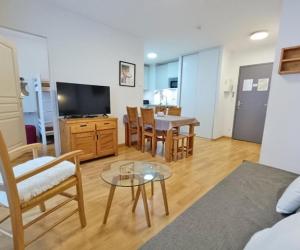 Photo Appartement avec 2 chambres centre ville meublé tourisme 3* à 650 mètres des thermes de Luchon