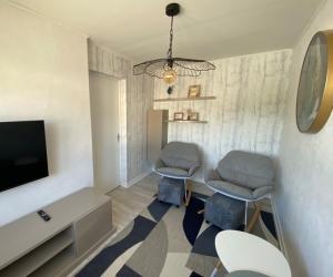 Photo Appartement dans maison individuelle au coeur d'un village touristique pour les curistes de Lons le ...