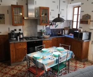 Photo APPARTEMENT F2 A 4KMS DES THERMES D'AMELIE LES BAINS POUR 2 PERSONNES. 3*