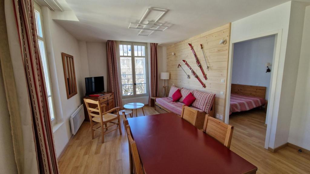Bagnères-de-Luchon - location curiste LC-4193 n°2