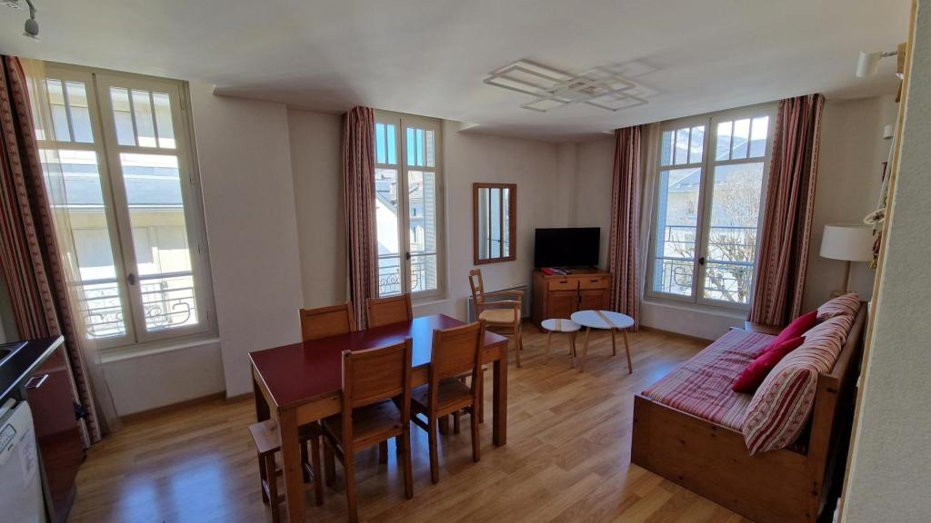 Bagnères-de-Luchon - location curiste LC-4193 n°3