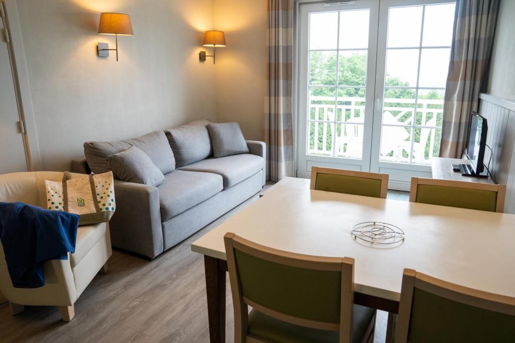 Bagnoles-de-l'Orne - location curiste LC-4209 n°1