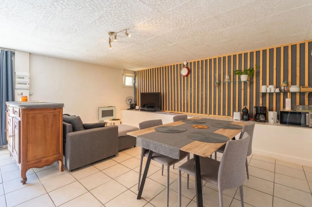 Saint-Genis-de-Saintonge - location curiste LC-4246 n°1