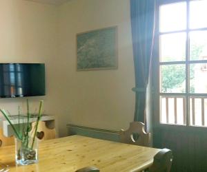 Photo Appartement de 49m² avec 2 chambres, balcon, vue montagne - parking à 900 mètres des thermes de ...